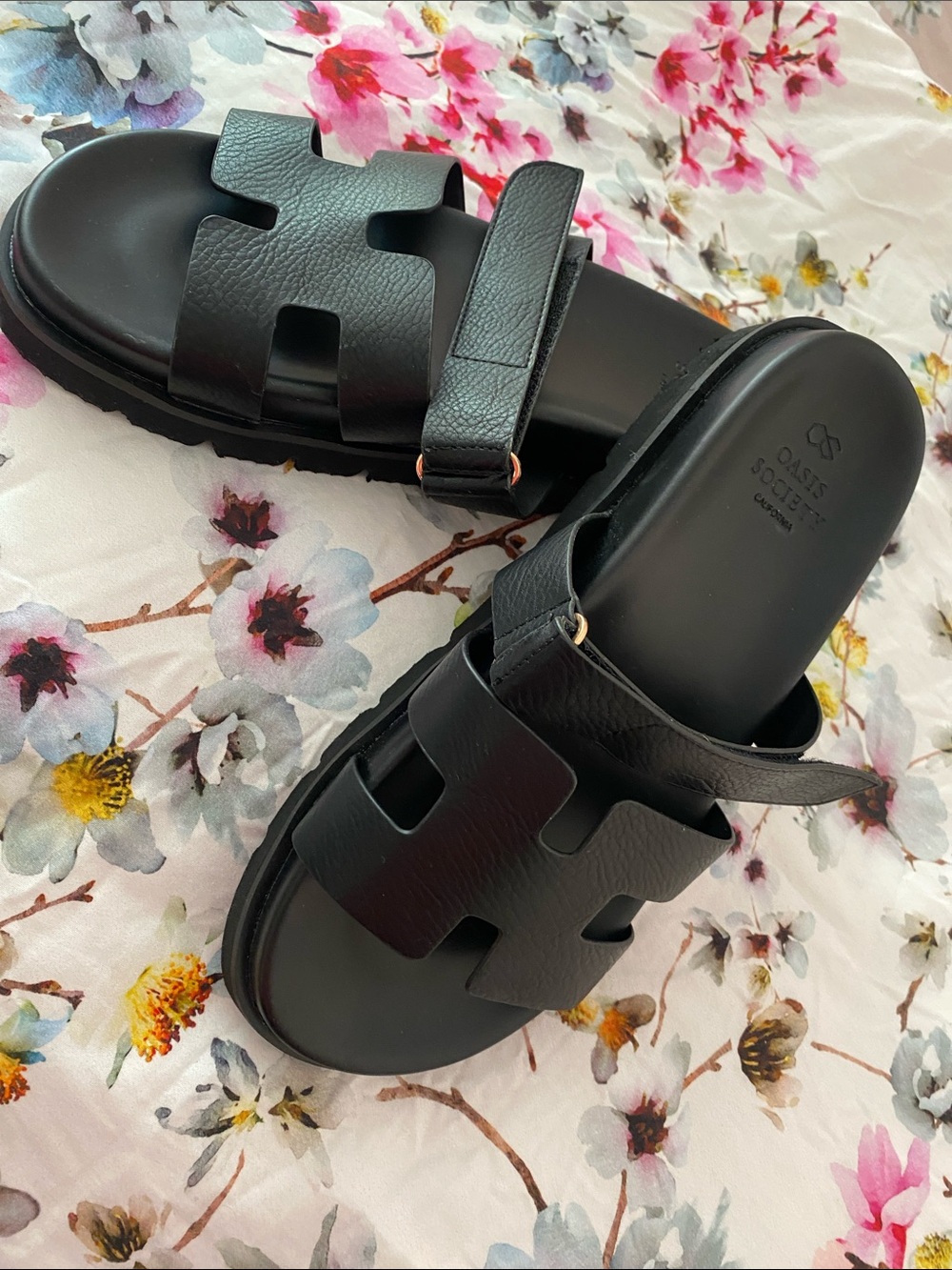 Society Black Cutout Strap Slide Sandals